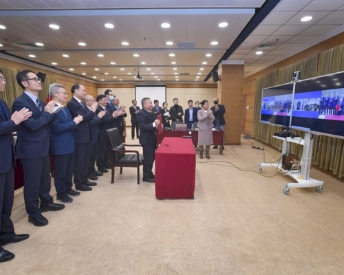 中俄就合建国际月球科研站签署谅解备忘录。（网图）