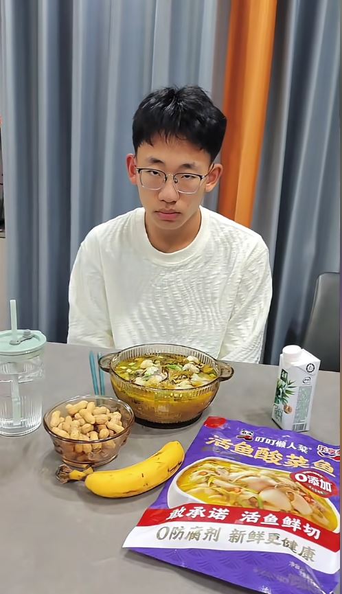 寧波人妻麗萍為16歲兒子每朝準備的極豐盛早餐。抖音