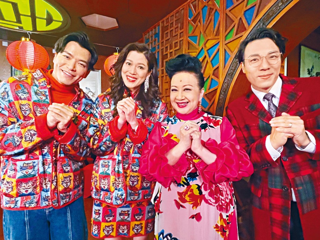 《愛.回家》的班底傍着家燕姐開工。