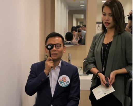 陳恒鑌擔任護眼大使,並即場與大家分享護眼心得。