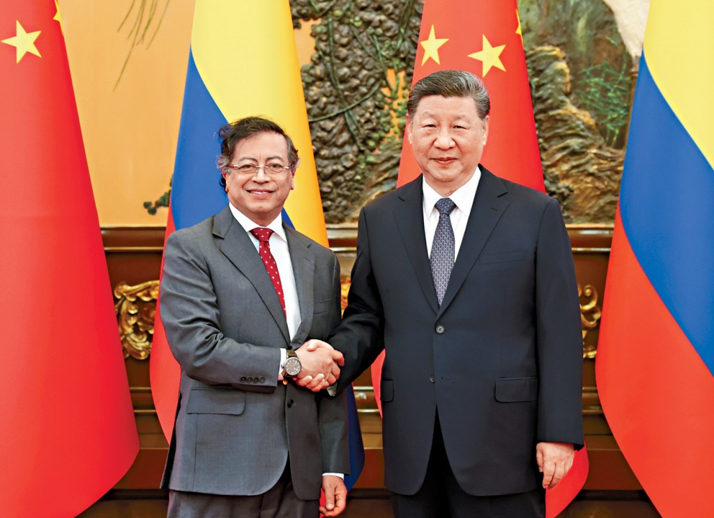 習近平會見哥倫比亞總統佩特羅。