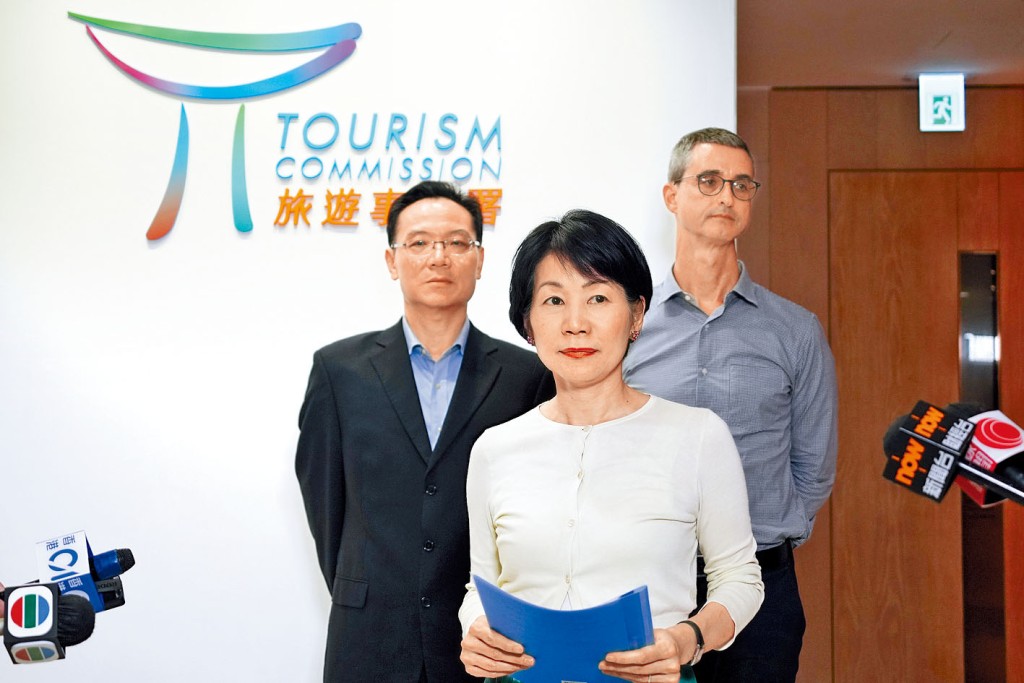 沈鳳君表示,會加強碼頭營運商與的士業界之間的溝通,及發放即時資訊的覆蓋網絡、效率及頻次。