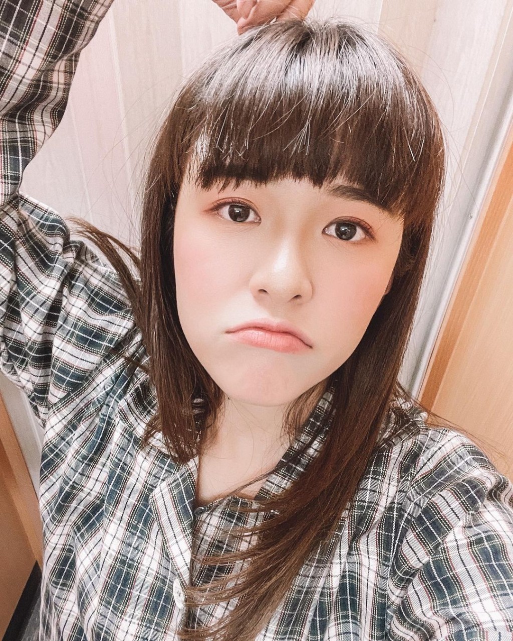 EQ低、又寸又貪心、態度差、喜歡攞着數外,江嘉敏還被指是雙面人。