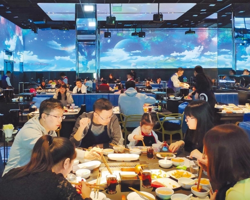 圖為北京海底撈餐廳。新華社資料照片