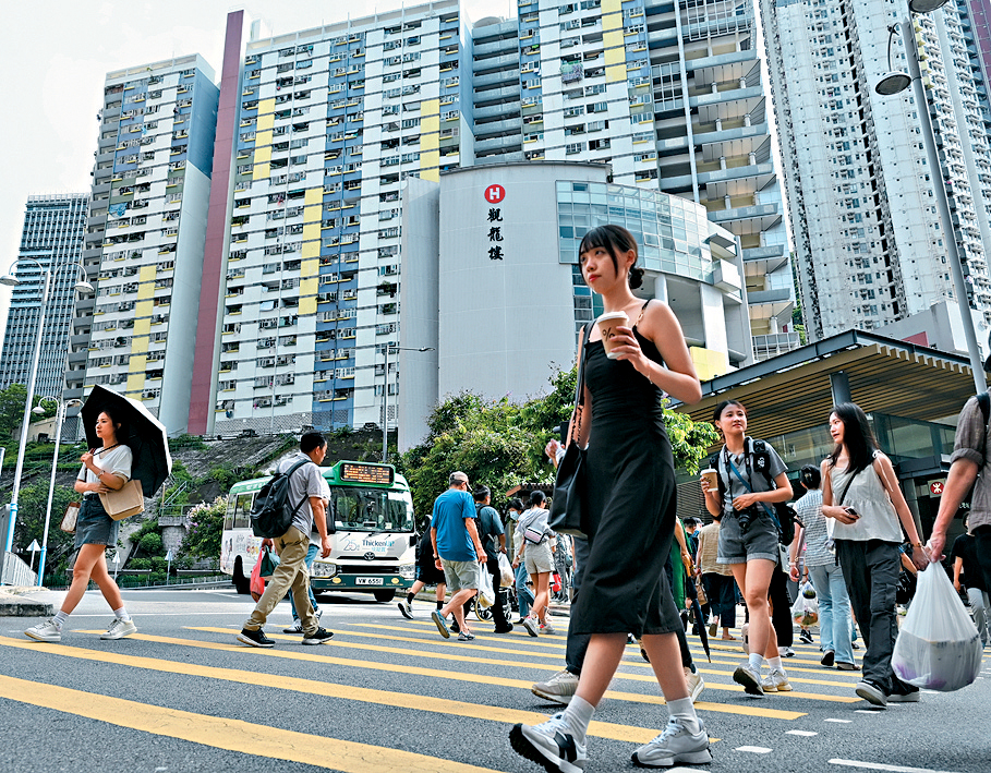 房委會將全面檢視「富戶政策」下的入息限額，確保資源的合理分配。