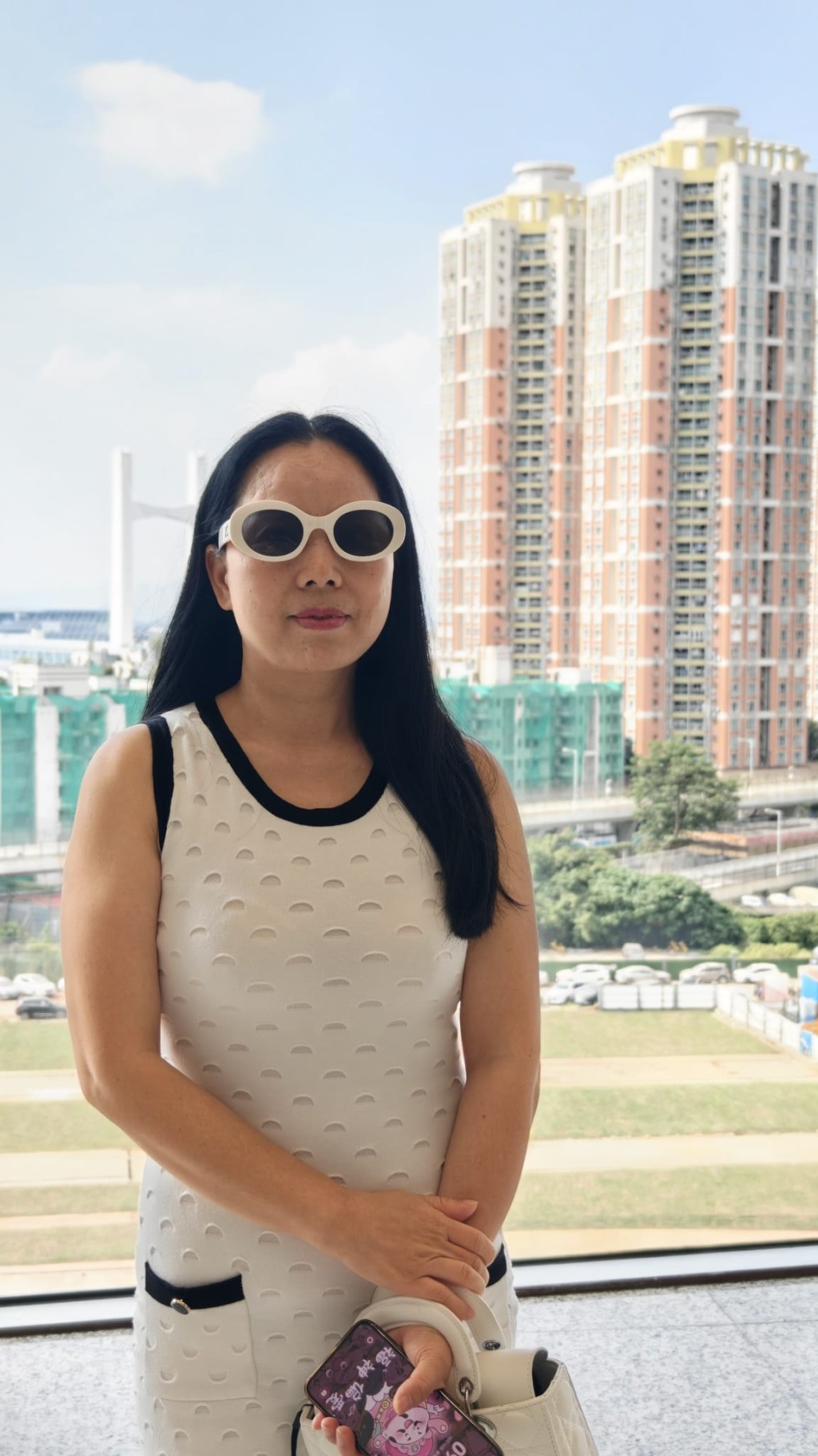朱小姐讚新皇崗口岸過關速度比蓮塘口岸更快。周正豪攝 朱小姐讚新皇崗口岸過關速度比蓮塘口岸更快。周正豪攝