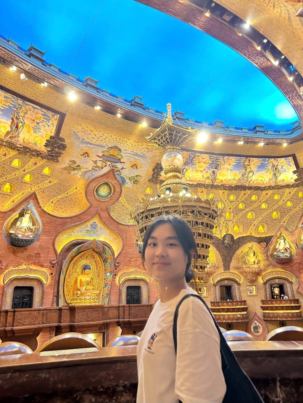 容雅芝在南京實習期間,也到了牛首山佛頂宮觀光。(受訪者提供) 容雅芝在南京實習期間,也到了牛首山佛頂宮觀光。(受訪者提供)