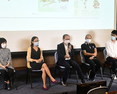 讲者们以不同角度就主题作出交流分享。右起: 谭伟平、邓国荣、梁崇任、刘莹及陶淑慧。