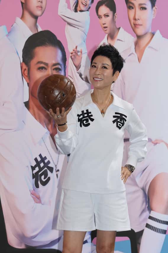 衛駿輝笑稱畀《頂頭鎚》考起。