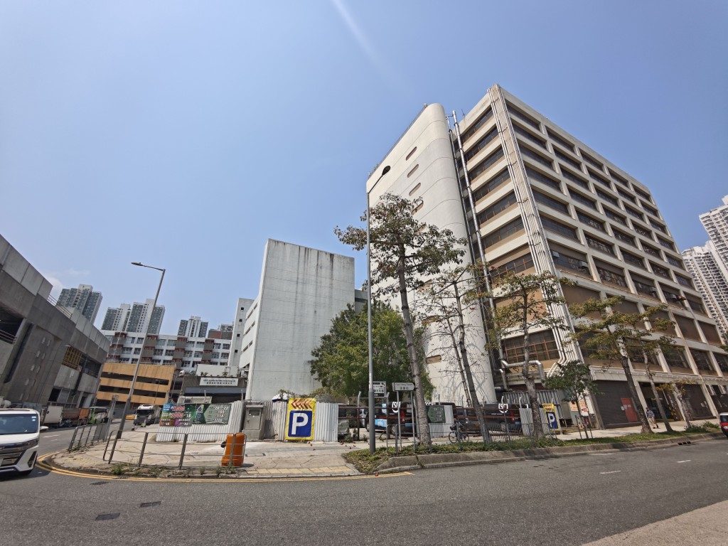 规模最小的沙田小沥源用地，可建楼面亦逾10.7万方呎，估值约5.4亿元。