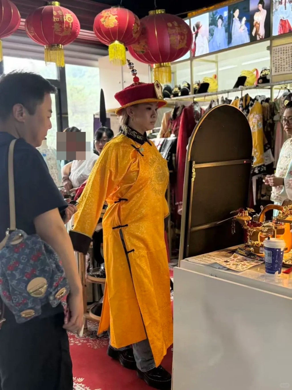 鄭欣宜對每樣事物都好好奇。
