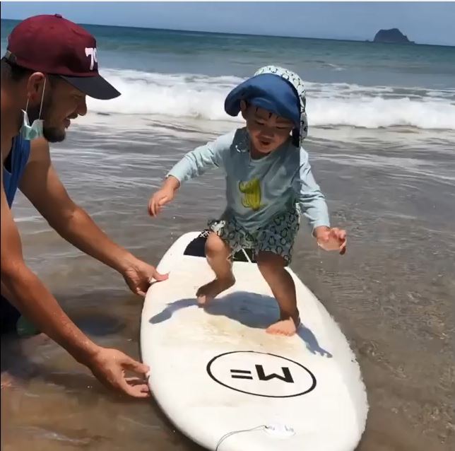 企得好穩好叻仔。