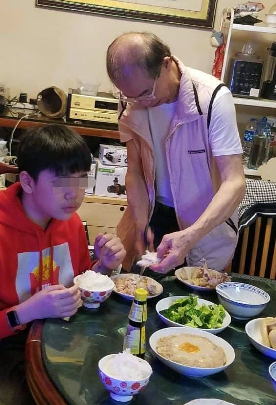 梅啟明要負責任，當年被逼晚晚返梅媽屋企煮飯。