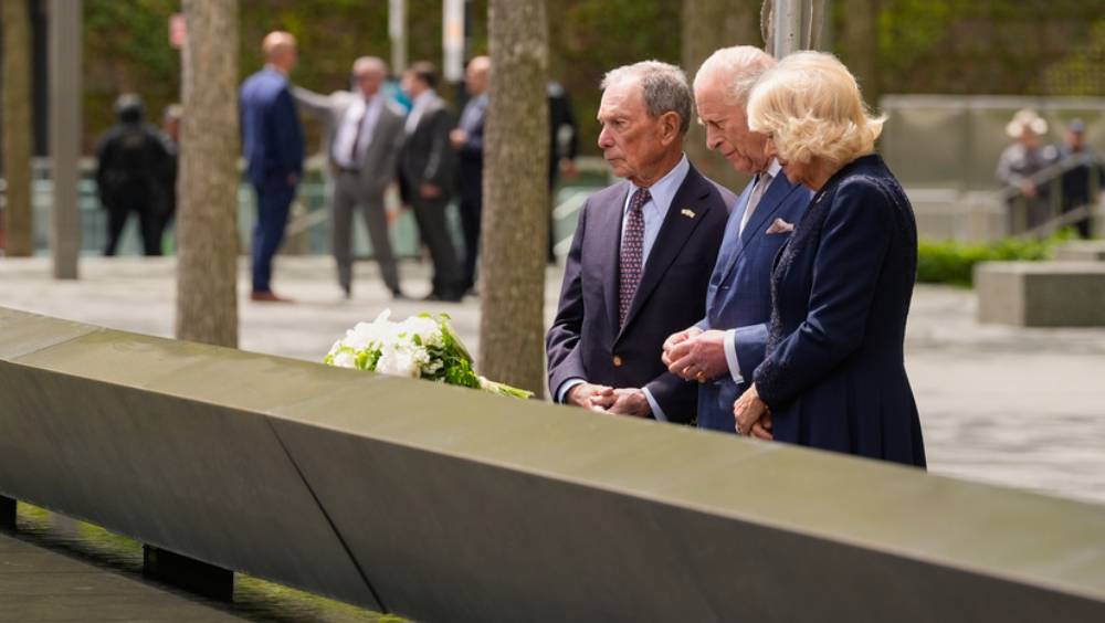 英王訪紐約911遺址悼念。 美聯社