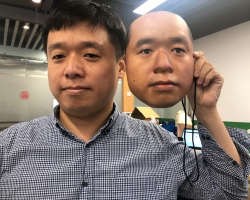 人脸识别被印刷面具破解。网上图片