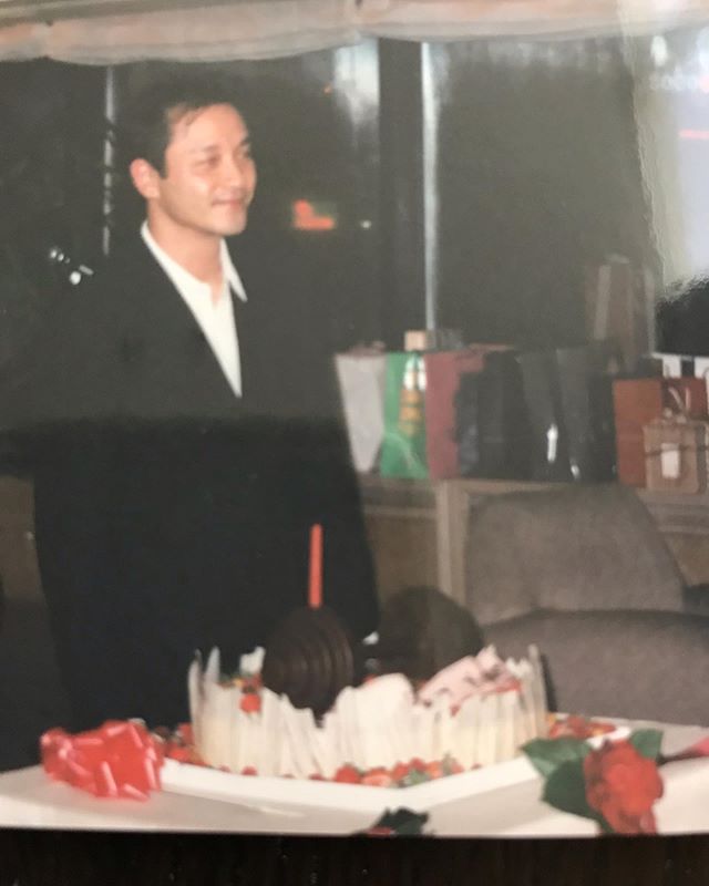 唐鹤德今日上传哥哥的旧照。唐鹤德ig图片