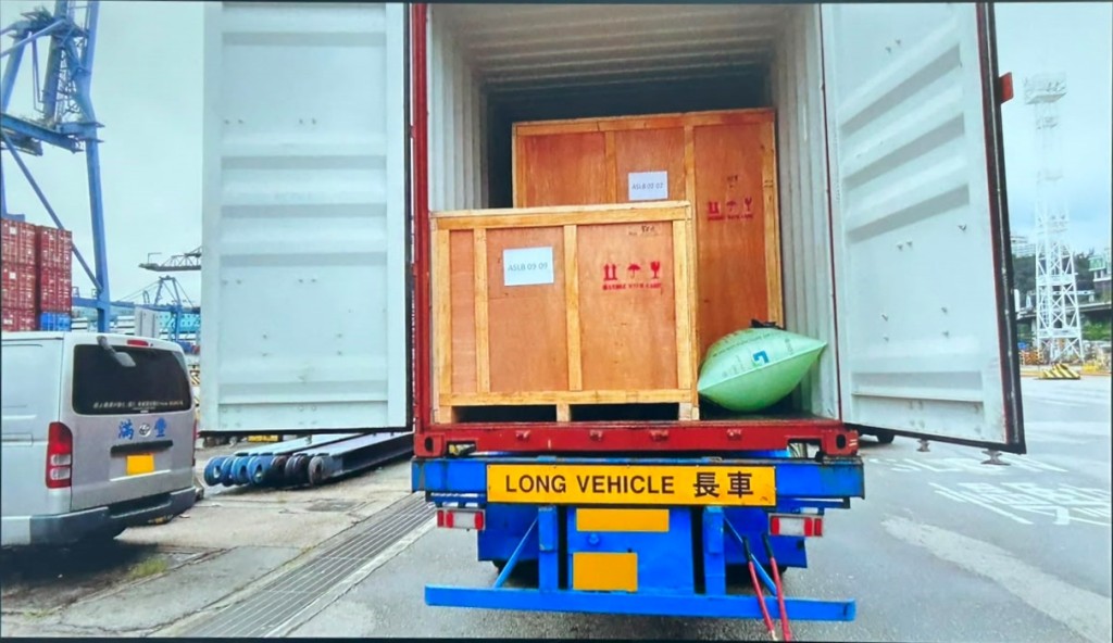 第一宗案件涉及一隻新加坡抵港貨櫃。海關提供 第一宗案件涉及一隻新加坡抵港貨櫃。海關提供
