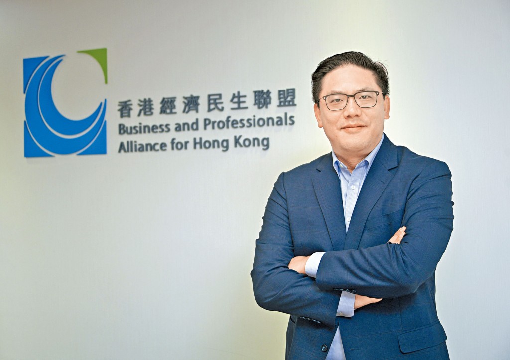 ■梁宏正倡議重建舊公共屋邨、發展新界土地及配套，增加住屋供應。