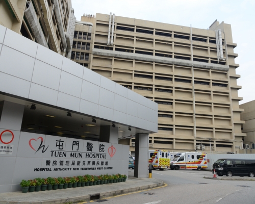 事主手部受傷,清醒被送往屯門醫院治理。資料圖片