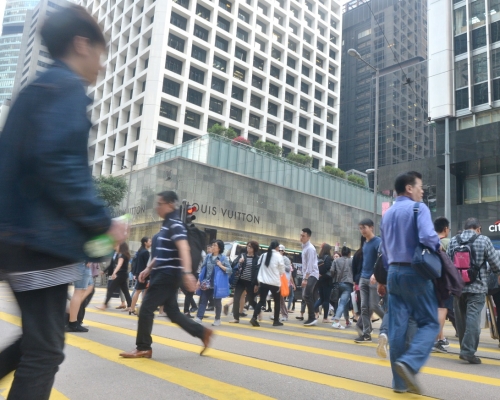 保險業監管局呼籲市民投保延期年金前應留意非保證回報。資料圖片