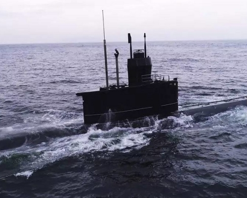解放军罕有公开潜艇部队演练。