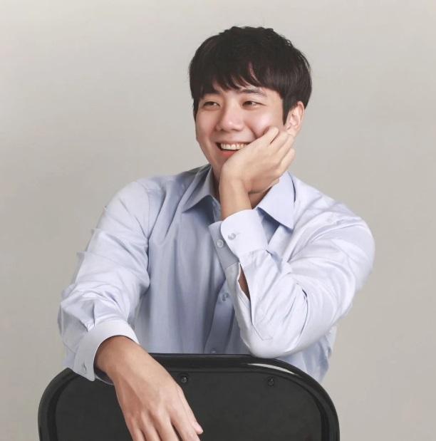 Jisoo親兄金正勳涉嫌性侵女直播主，但他堅稱沒強逼對方，更懷疑自己被設局「捉黃腳雞」。