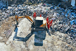 湖南煙花廠爆炸有官員瞞報死亡人數。