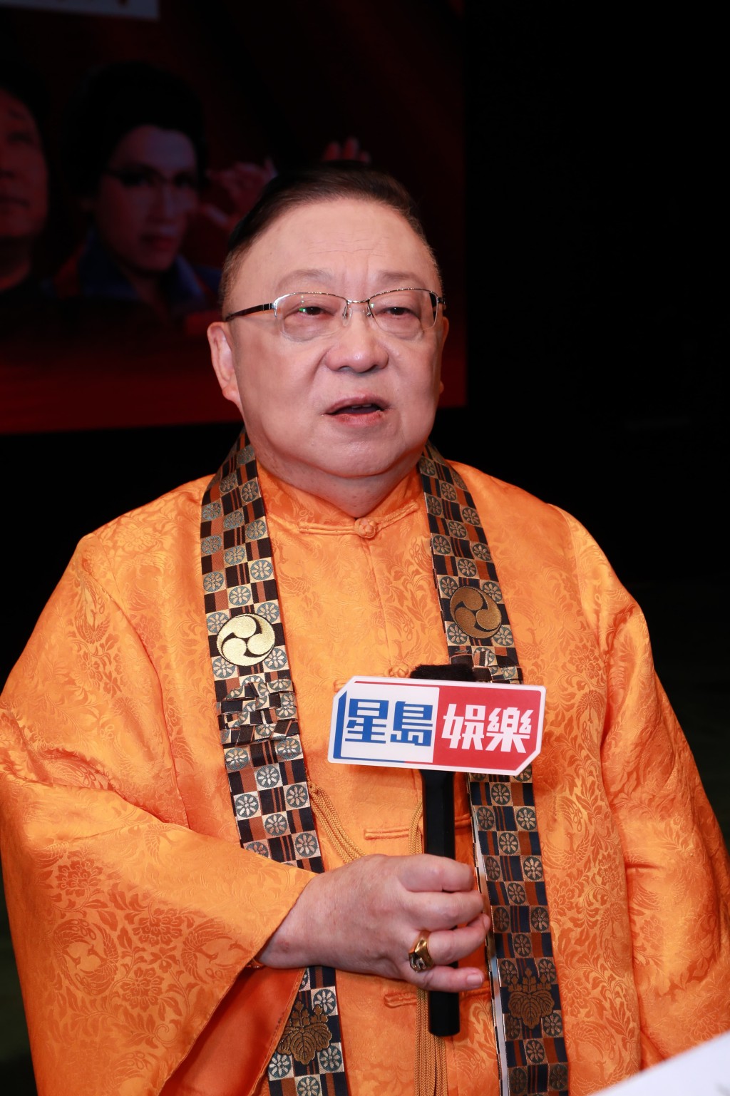 李居明透3月3日完成最后一场演出后会举行拉闸、熄灯仪式，之后就会用7日执走所有东西。