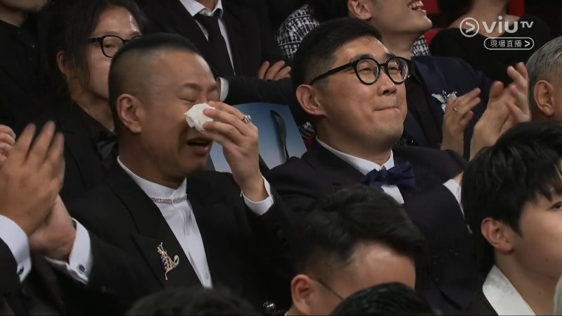 朱柏康好激動。