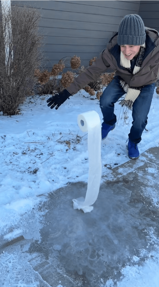 fb@JustinFlom fb@JustinFlom