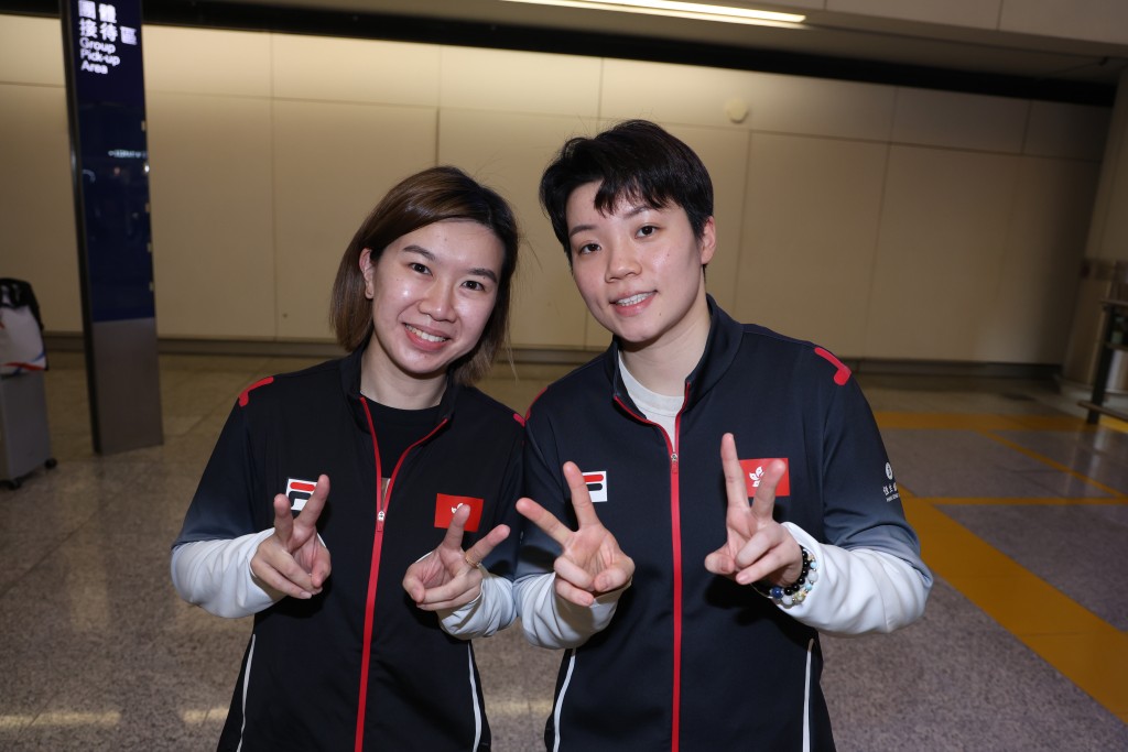 李皓晴(左)、杜凱琹喜迎奧運。 