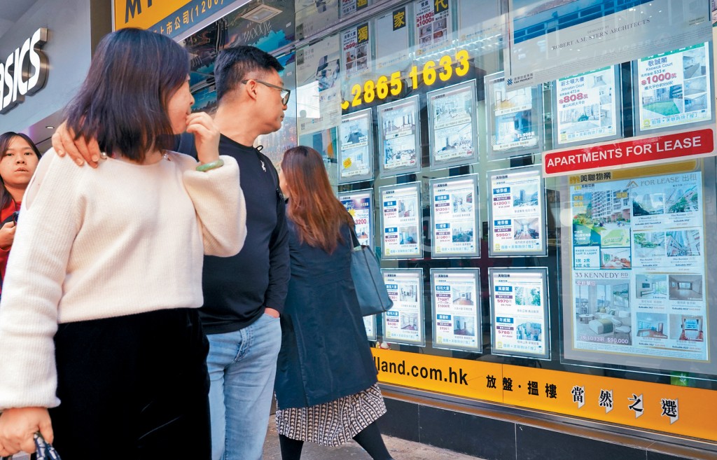 整體樓市氣氛好轉，樓價止跌回升，屋苑連環錄短炒獲利成交。