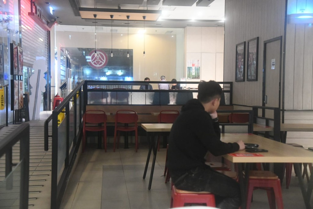 遇劫的KFC。徐裕民攝