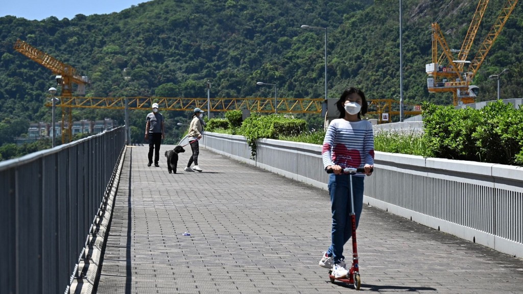 空氣污染升至高水平。