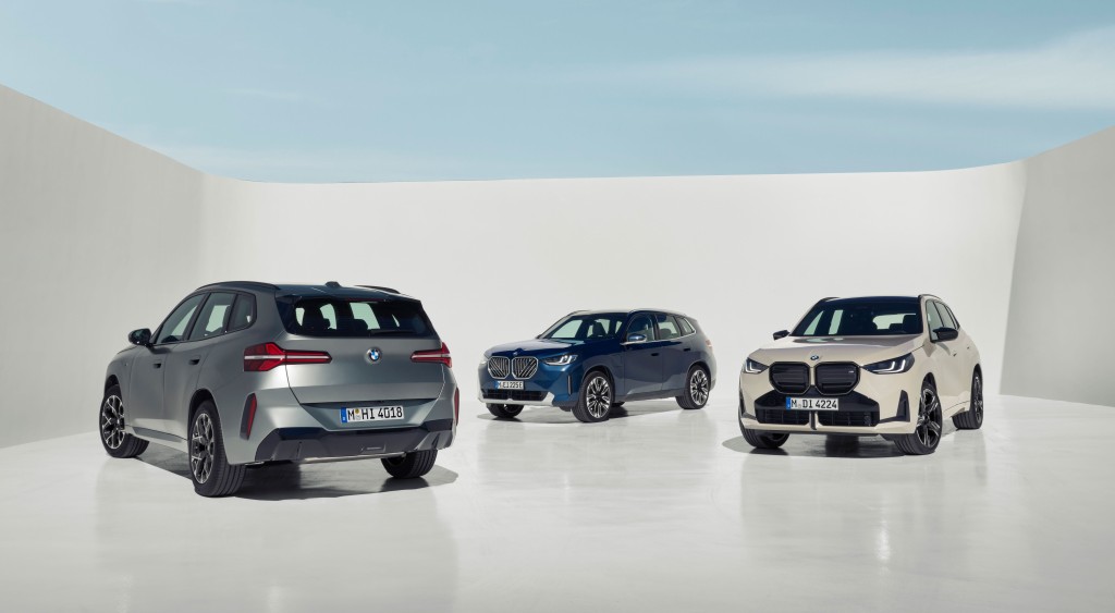 新一代宝马BMW X3 SUV登场，三款汽油型号20 xDrive、30e xDrive及高性能M50 xDrive全属四轮驱动布局。