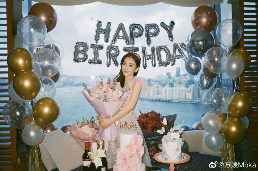 方媛今年7月35歲生日，也有搞生日party慶祝，當時方媛的公主look獲得網民激讚。
