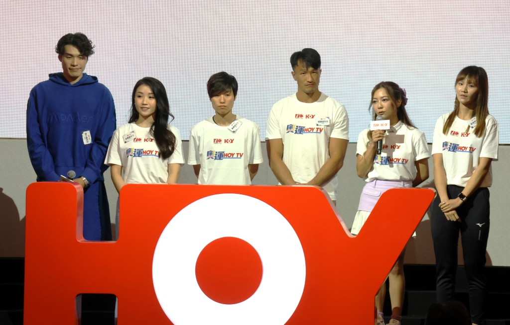 HOY电视的运动员级奥运主持张小伦（左至右）、朱嘉望、叶姵延、姚锦成、何雁诗及张海琳。（陆永鸿摄）