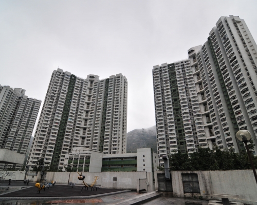 良景邨兩房戶，月租9000元。