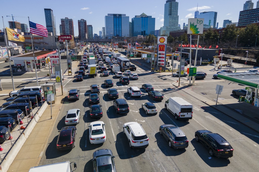 紐約市擬開徵塞車費，最快6月中實施。美聯社