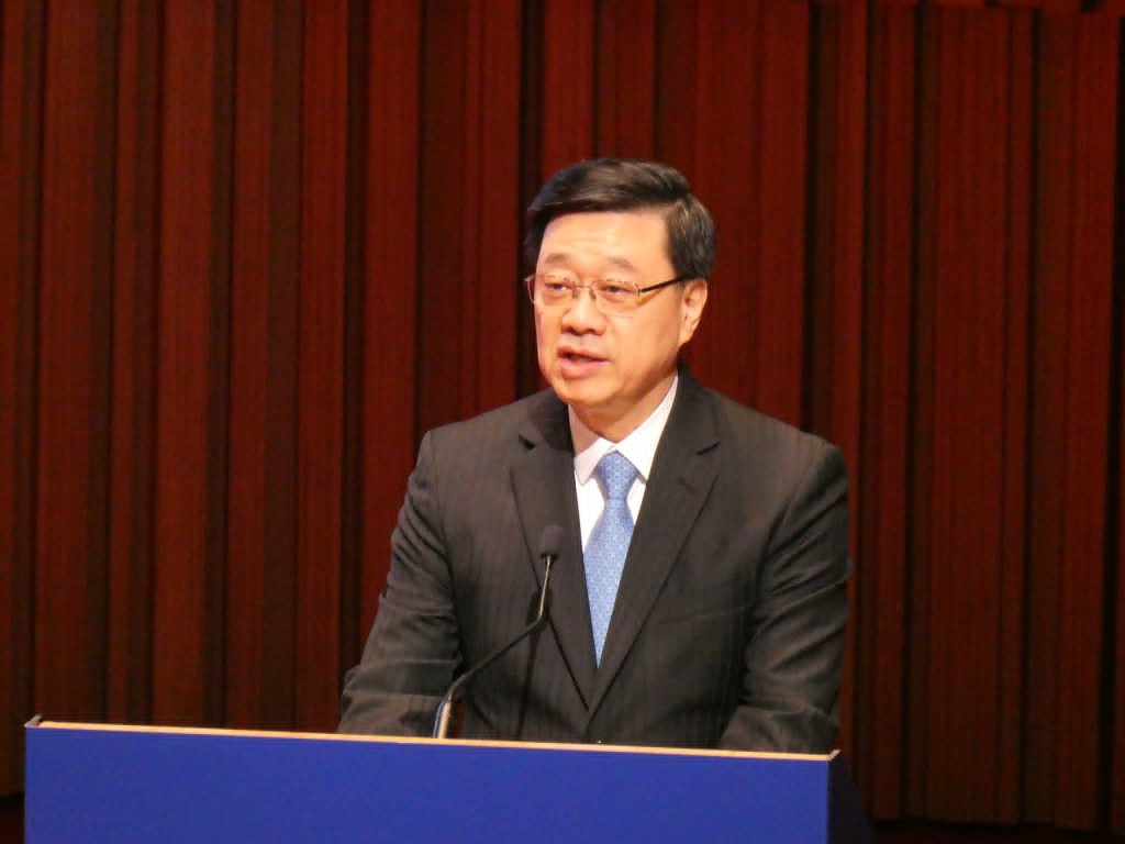 李家超相信，科大醫學院將與另外兩間醫學院構成協同效應，提升香港的科研實力及醫學教育水平。