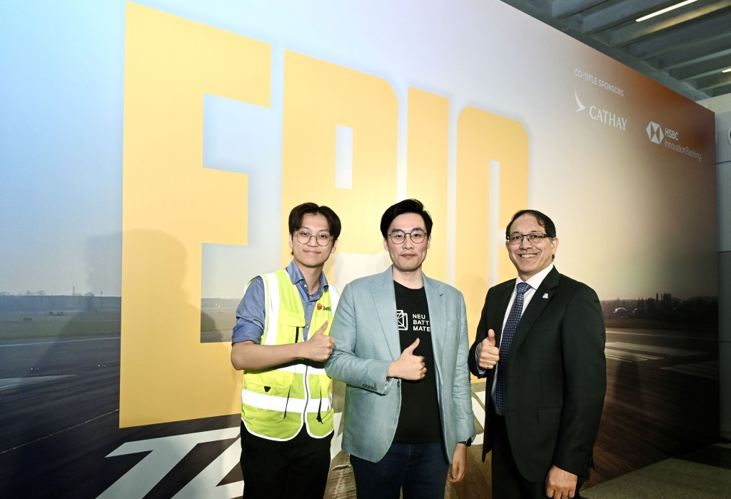 左起:Belli的代表Jayen Liu、NEU Battery Materials創辦人及行政總裁Bryan Oh、KA Imaging Inc的代表 Amol S. Karnick。 左起:Belli的代表Jayen Liu、NEU Battery Materials創辦人及行政總裁Bryan Oh、KA Imaging Inc的代表 Amol S. Karnick。