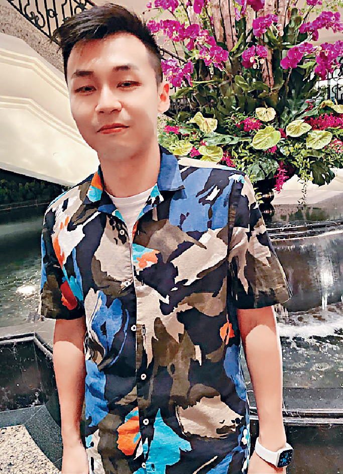 ■浸會大學傳理學院教授張引的夏威夷恤形象。