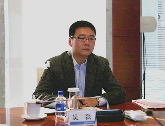 吳磊曾任上海市國防科技工業辦公室主任。
