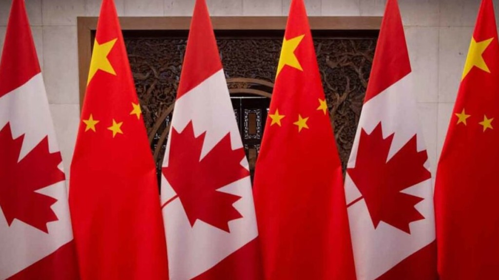加拿大驅逐一名中國女子出境，指其協助橋辦監控當地華人社區。美聯社