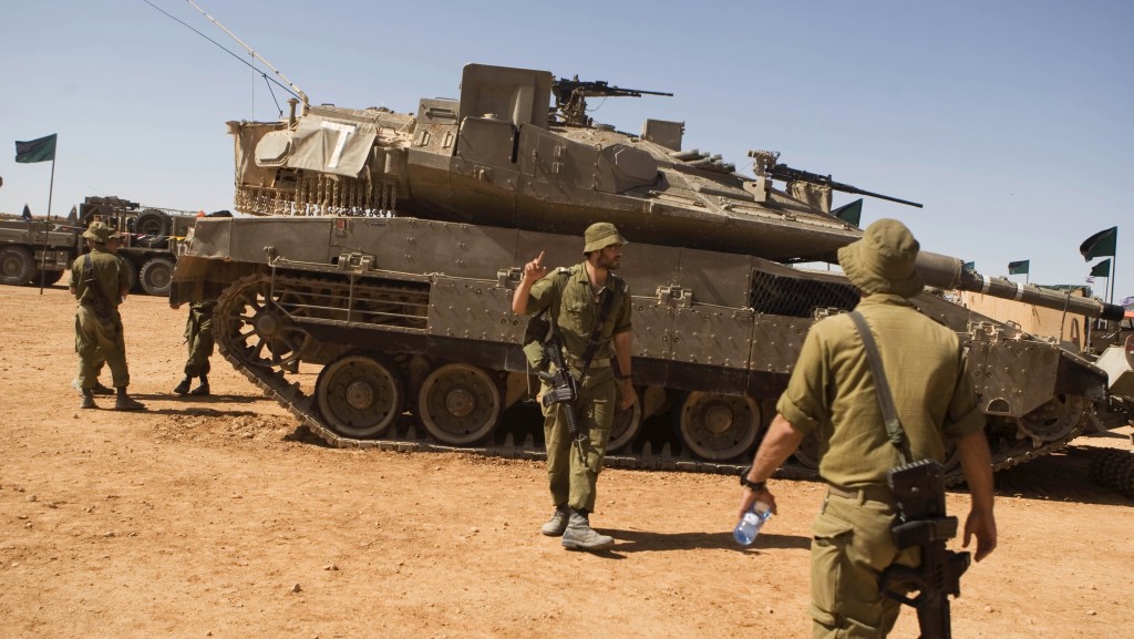 以色列境内大型军事演习中的梅卡瓦 Mark 4 坦克。 美联社