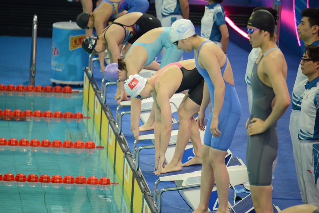 何詩蓓於200米自由泳準決賽的時間,比預賽快2秒。楊功煜攝 何詩蓓於200米自由泳準決賽的時間,比預賽快2秒。楊功煜攝