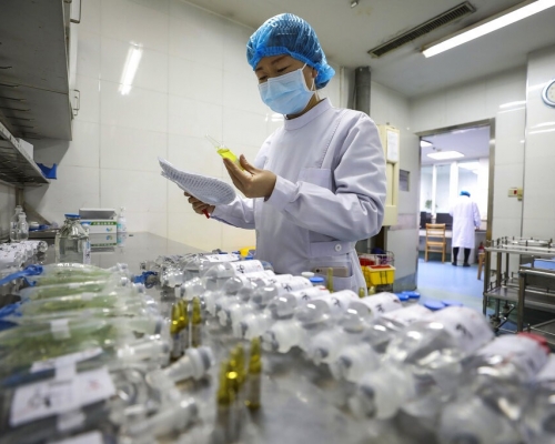 中國內地至今共錄得超過8萬宗病例,涉及醫保總額10億人民幣。新華社
