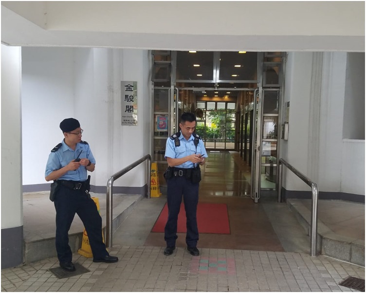 警員到場調查。楊偉亨攝