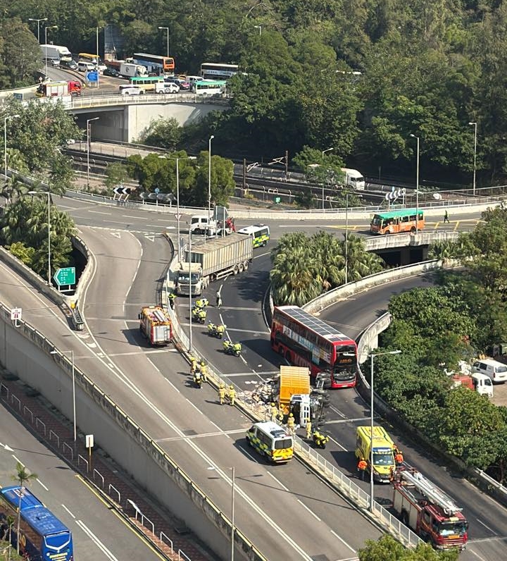 fb馬路的事 (即時交通資訊台)圖片