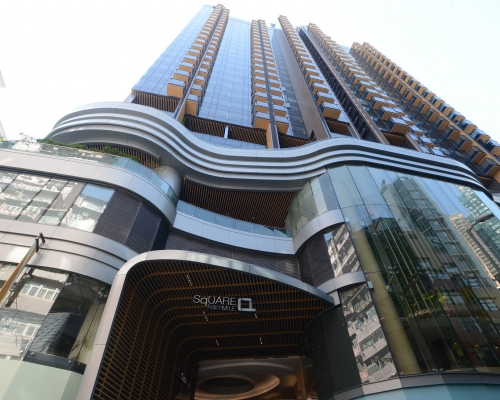 利奧坊‧曉岸中層戶560萬易手